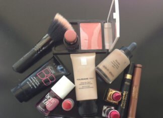 Νεσεσέρ μακιγιάζ για αρχάριες