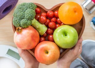 Καίμε περισσότερες θερμίδες το καλοκαίρι; Πώς θα διατηρήσουμε υγιές βάρος