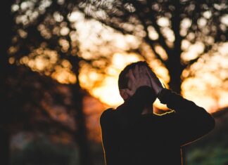 Πώς θα διώξεις τις αρνητικές σκέψεις