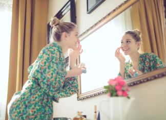 8 beauty συμβουλές που θα ανεβάσουν τη ψυχολογία σας