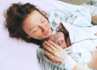 «Κάθε γυναίκα έχει δικαίωμα στην εμπειρία του τοκετού»