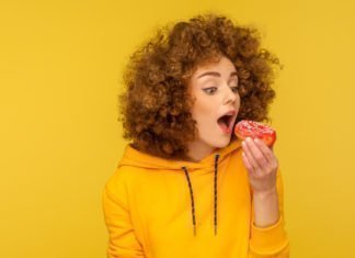 Έναν μεγάλο κίνδυνο διατρέχουν όσοι παραδίδονται στο πάθος τους για γλυκά