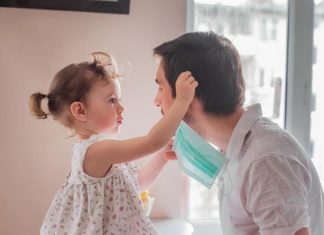 Στο επίκεντρο οι επιπτώσεις του κορωνοϊού στην ψυχική υγεία των νέων.