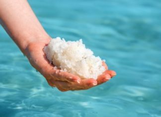 Όμορφο δέρμα με… θαλασσινό αλάτι