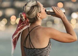 Δεν είναι μυστικό ότι το νερό είναι απαραίτητο στο αδυνάτισμα – Δες γιατί συμβαίνει αυτό