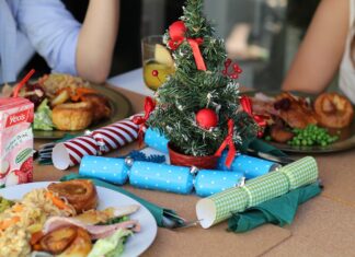 Έτσι θα απολαύσετε το φαγητό των γιορτινών τραπεζιών χωρίς…τύψεις