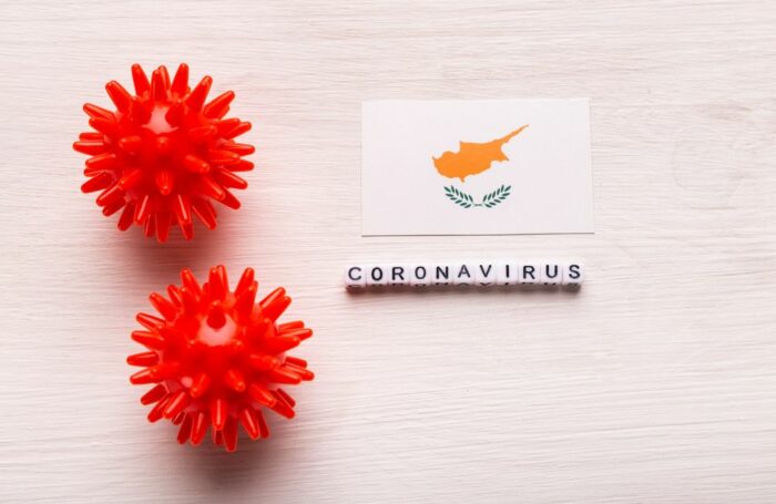 Η «έκρηξη» κρουσμάτων της Δευτέρας ταρακούνησε το Υπ. Υγείας-Αύριο η σύσκεψη με επιδημιολογική ομάδα