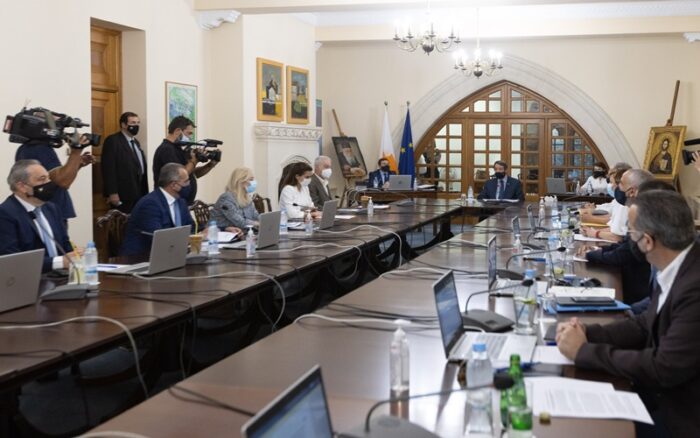 Ολοταχώς για νέα μέτρα-Έκτακτο Υπουργικό το απόγευμα