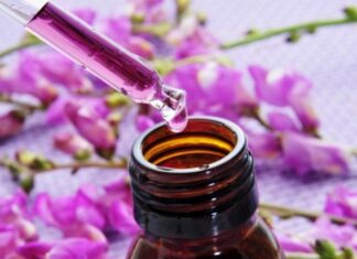 Πείτε αντίο στα σημάδια της ακμής με αιθέρια έλαια