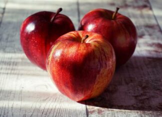 Κατάλληλη διατροφή για σφιχτούς κοιλιακούς