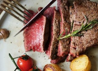 Καρκίνος: Μικρότερος ο κίνδυνος για όσους δεν τρώνε συχνά κρέας