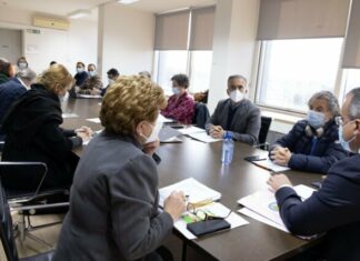 Συνάντηση Χατζηπαντέλα με ΣΕΕ – Οι εισηγήσεις που βρίσκονται στο τραπέζι