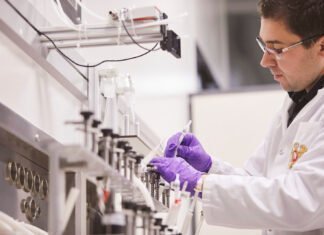 Ηπατίτιδα σε παιδιά: Τι είναι ο αδενοϊός 41 που ενοχοποιείται για την έξαρση των κρουσμάτων