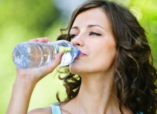 Τι θα αισθανθούμε έαν αφυδατωθούμε;