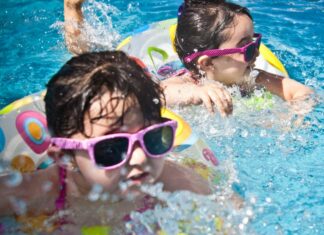 Παγίδα μολύνσεων πισίνες, λίμνες, αλλά και σε αρκετές παραλίες την καλοκαιρινή περίοδο