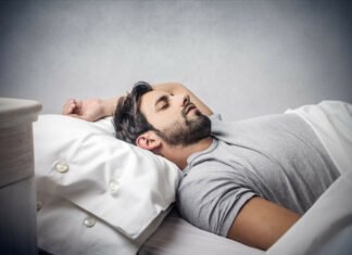 Αϋπνία: Αντί για υπνωτικά, το βρετανικό ΓΕΣΥ θα συνταγογραφεί app