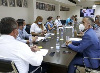 Νέα σύσκεψη Χατζηπαντέλα-ΣΕΕ – Στο επίκεντρο το πλάνο διαχείρισης και τα πρωτόκολλα για σχολεία