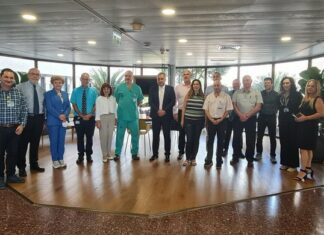 Επίσκεψη Χατζηπαντέλα σε ασθενείς που νοσηλεύονται σε νοσοκομείο στο Τελ Αβίβ