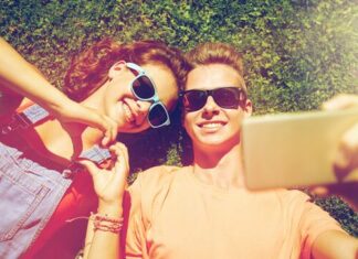 Εφηβεία: Είναι φυσιολογικό να έχουν ρυτίδες οι έφηβοι;