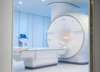 Τέλος στην ταλαιπωρία ασθενών με μαγνητικό τομογράφο στο ΓΝ Λεμεσού, λέει ο Χατζηπαντέλα