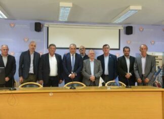 Μνημόνιο συνεργασίας με εννέα Δήμους υπέγραψε ο Υπουργός Υγείας για προάσπιση της ψυχικής υγείας