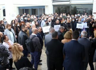 Έτοιμα για διαμεσολάβηση τα Υπ. Υγείας και Εργασίας, αν δεν υπάρξει συμφωνία για συλλογικές συμβάσεις στον ΟΚΥπΥ