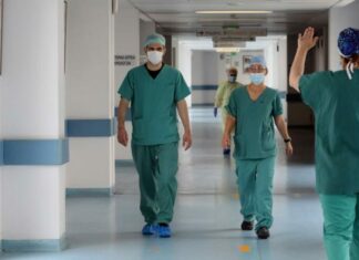 Η ταλαιπωρία υπερέχει των υπηρεσιών στα νοσοκοµεία