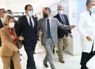 Σε πορεία διάλυσης αφέθηκε ο τοµέας της δηµόσιας υγείας – Τώρα ανακάλυψε τα προβλήματα ο ΠτΔ