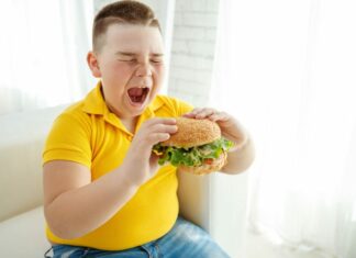 Παιδική παχυσαρκία: Πώς να βοηθήσετε το παχύσαρκο παιδί