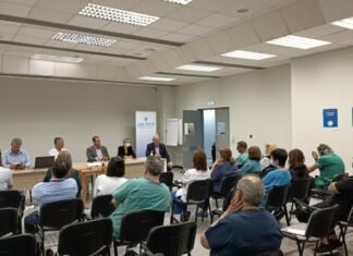 ΑΚΕΛ: Επιβάλλεται αναβάθμιση και στήριξη του δημόσιου τομέα της υγείας