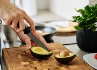 Πώς επηρεάζει η κατανάλωση αβοκάντο την υγεία της καρδιάς