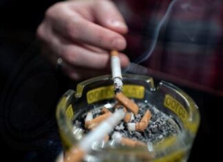 Η έγκαιρη διακοπή του καπνίσματος συνδέεται με μεγαλύτερα ποσοστά επιβίωσης