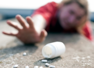 Το φαινόμενο των εξαρτήσεων είναι ένα βιοψυχοκοινωνικό και πολυδιάστατο πρόβλημα