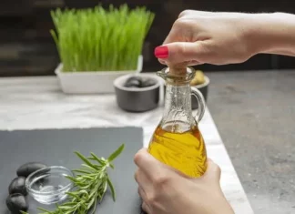 Φροντίστε την επιδερμίδα σας με ελαιόλαδο το καλοκαίρι