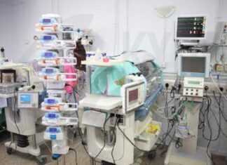 Με νέο εξοπλισμό για θερμοκοιτίδες ενισχύθηκε η Μονάδα Εντατικής Νεογνών