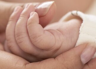 Π. Κανάρη: Η πανδημία επηρέασε τα ποσοστά μητρικού θηλασμού