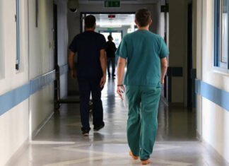 Αναστέλλεται η διαμαρτυρία των νοσηλευτών, συναντούν ΟΚΥπΥ τη Δευτέρα