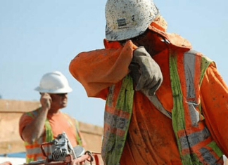 Συστάσεις για διακοπή υπαίθριων εργασιών μεταξύ 12:00 – 16:00 λόγω καύσωνα