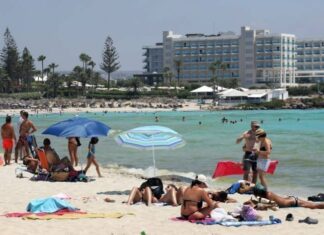 Εκστρατεία ΠΑΣΥΚΑΦ για ηλιακή ακτινοβολία, 72 περιστατικά μελανώματος το 2021