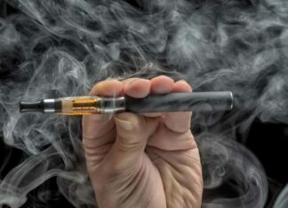 Σοβαρό πρόβλημα το άτμισμα ανάμεσα σε παιδιά του Δημοτικού – Ποιοί οι κίνδυνοι