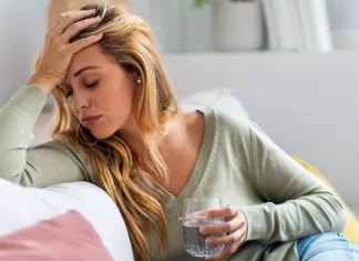 Ακριβότερα αλλά όχι και αποτελεσματικότερα τα νεότερα φάρμακα για την ανακούφιση της ημικρανίας