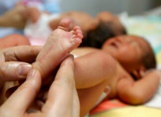 Οµαλότερη µετάβαση στη γονεϊκότητα µέσω της Κοινοτικής Μαιευτικής