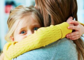 Γονείς μόνοι δίπλα από παιδιά με σοβαρές ασθένειες