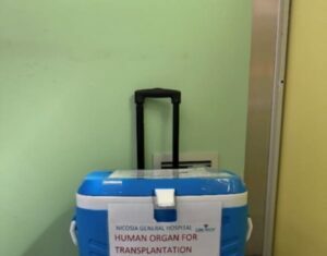 Τρεις ασθενείς ξανακερδίζουν ζωή με διασταυρούμενη μεταμόσχευση νεφρού στο ΓΝ Λευκωσίας