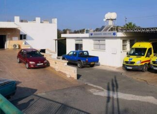 O Δήμαρχος Πόλης Χρυσοχούς αμφισβητεί παρέμβαση Κουλούμα για το νοσοκομείο: «Νέο κτίριο σε δύο χρόνια, όχι επισκευή»