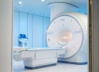 Απεικονιστικά κέντρα: Ρύθμιση, έλεγχος και φόβοι για ολιγοπώλια – ΑΚΕΛ: Κανένα συμφέρον πάνω από την υγεία των πολιτών