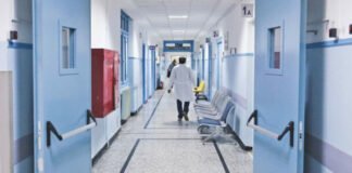 Κόκκινος συναγερμός στα κρατικά νοσηλευτήρια λόγω αυξημένης πληρότητας