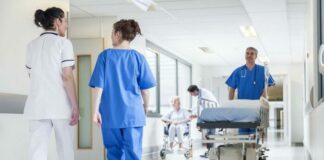 ΟΕΒ: Κίνδυνος κλεισίματος νοσοκομείων και ΤΑΕΠ λόγω έλλειψης νοσηλευτικού προσωπικού