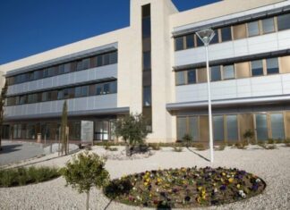 ΑΚΕΛ: Το κράτος έχει εγκαταλείψει τις δημόσιες ογκολογικές υπηρεσίες