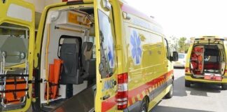 Με «παράθυρα» για ιδιωτικά συμφέροντα εγκρίθηκε ο Φορέας Ασθενοφόρων